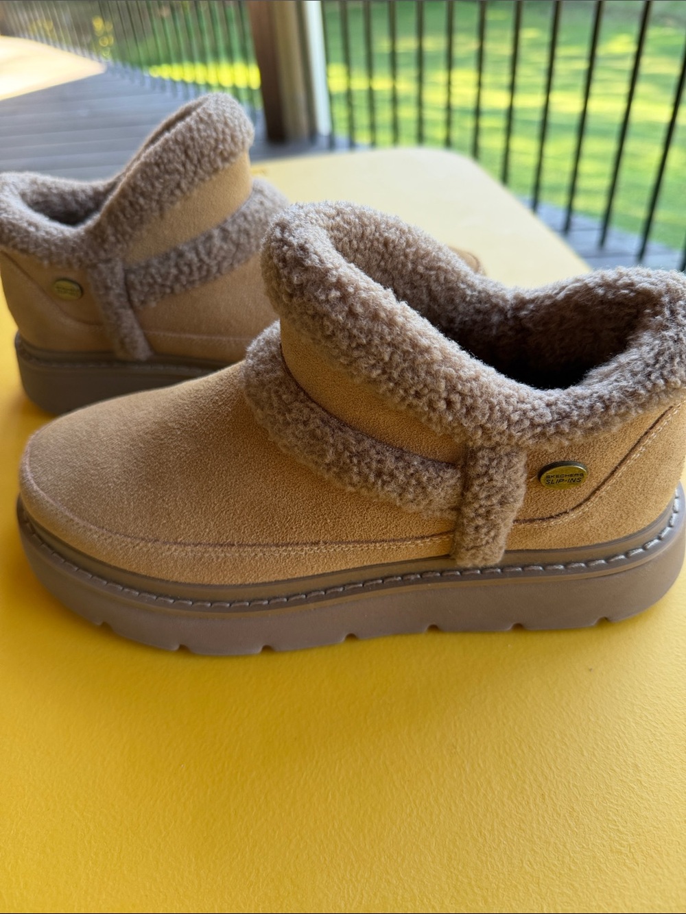 Skechers Womens Tan Fleece-Lined Slip-On Boots